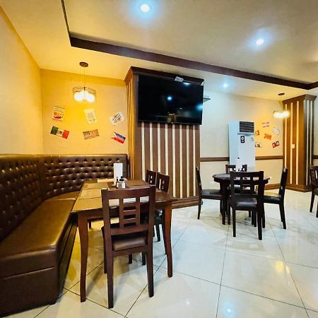 Drake Hotel Angeles City Extérieur photo