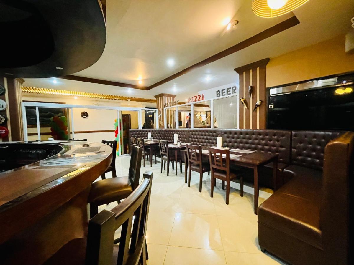 Drake Hotel Angeles City Extérieur photo